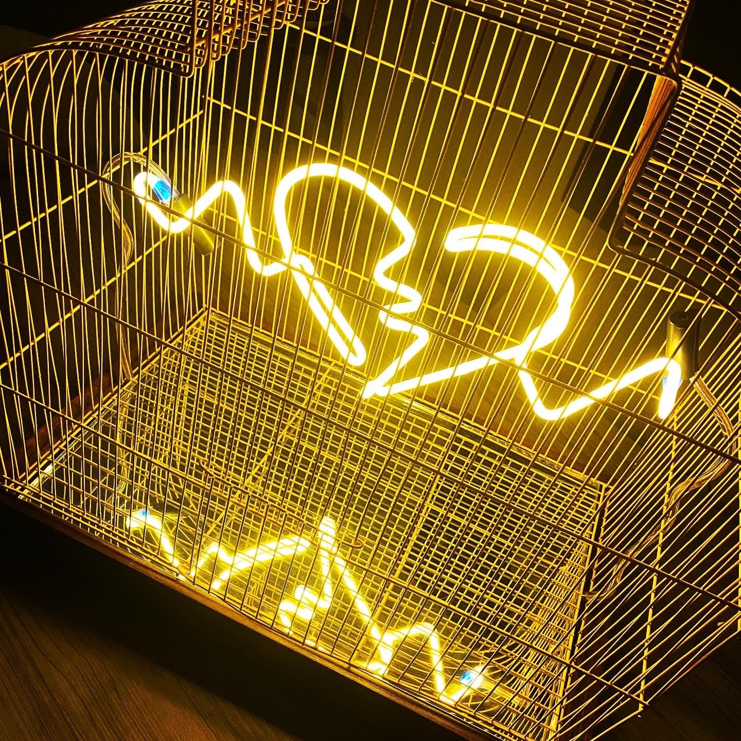 Pulso Neon Glass Art Sculpture