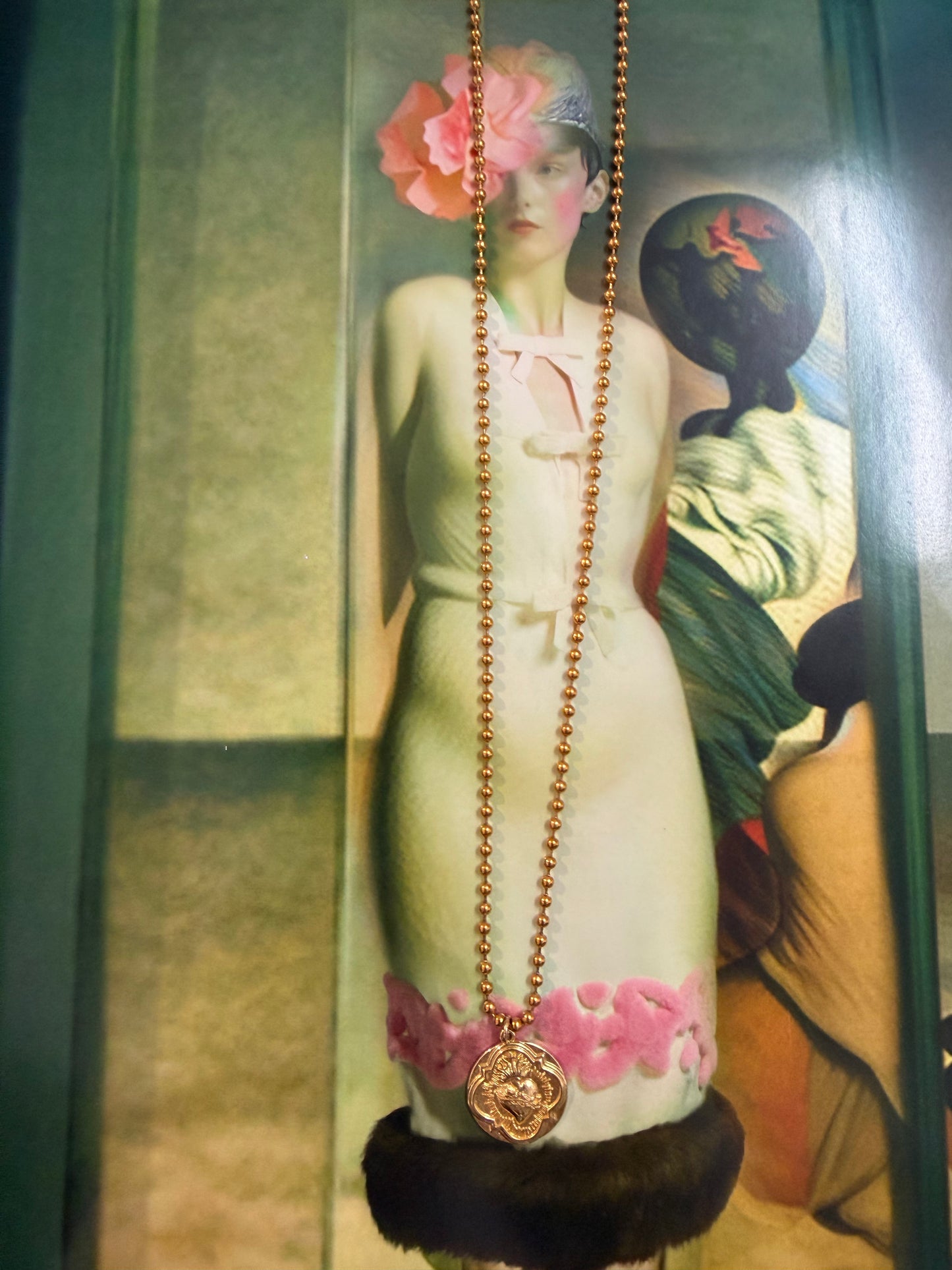 Gold Pendant Sacred Heart Chain