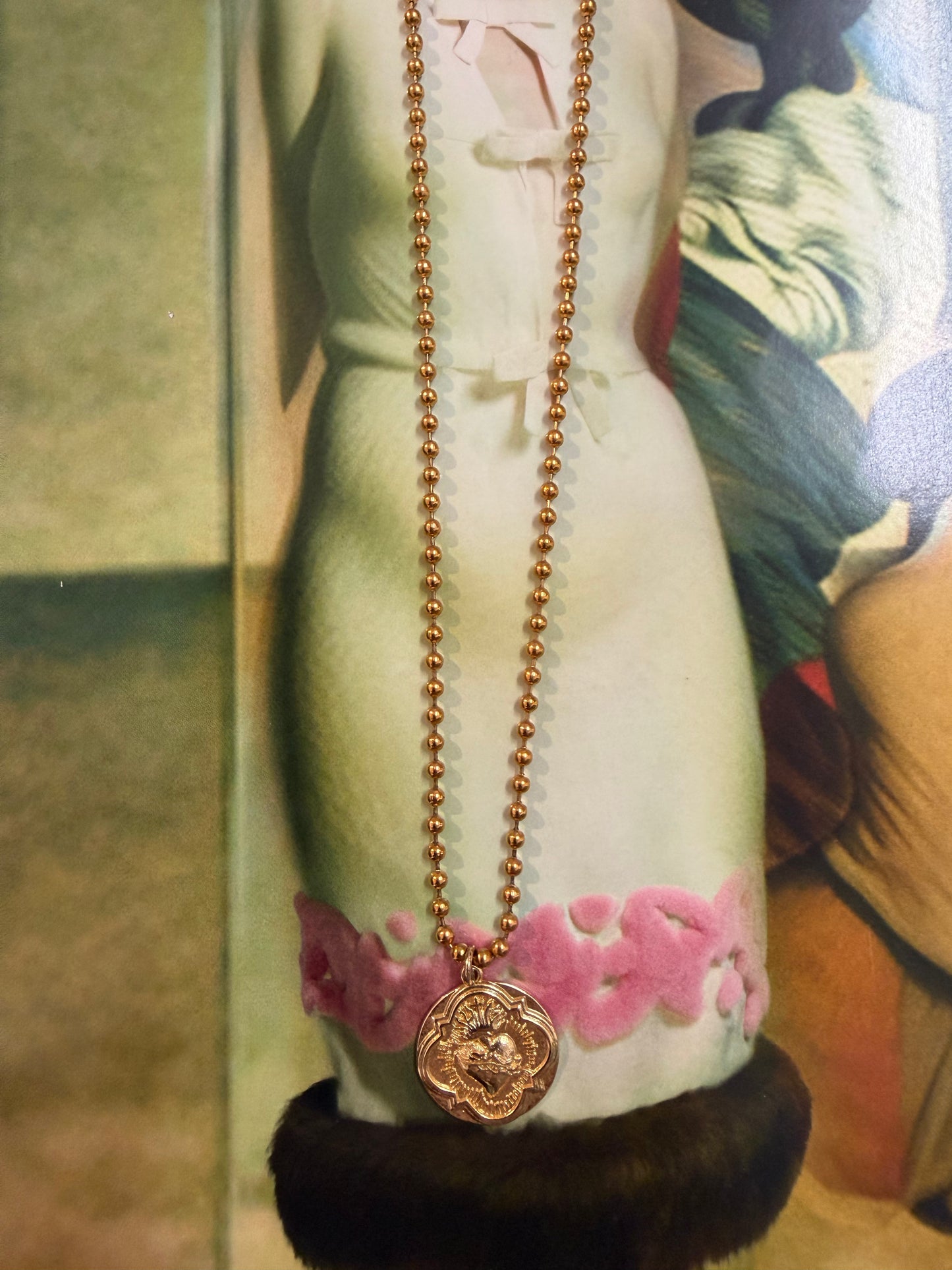 Gold Pendant Sacred Heart Chain